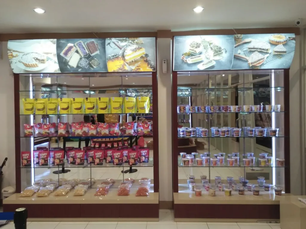 Jasa Renovasi Toko Solo